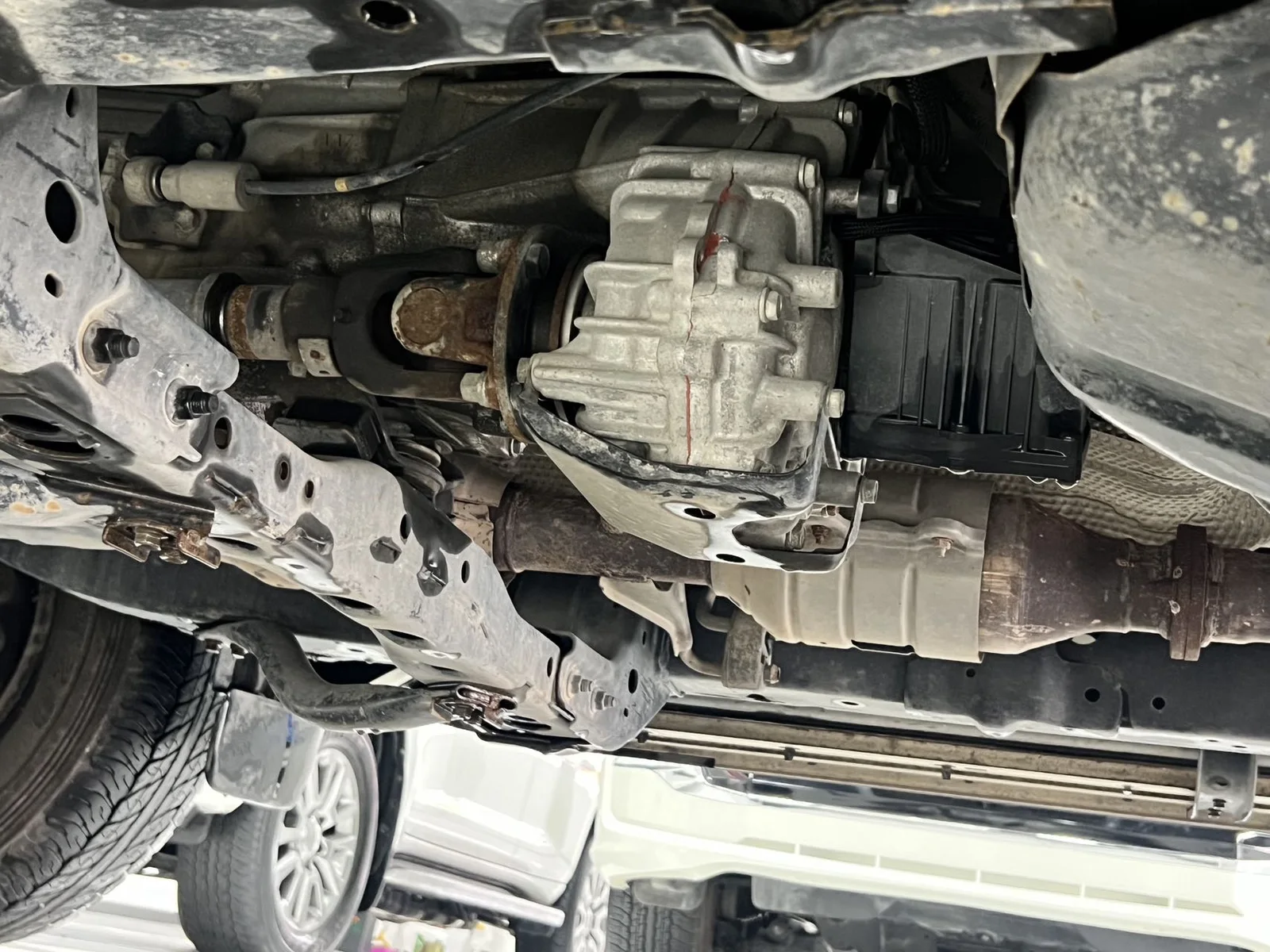 丰田 普拉多 2016款 2.7L 自动标准版 (015077) · 实拍 18