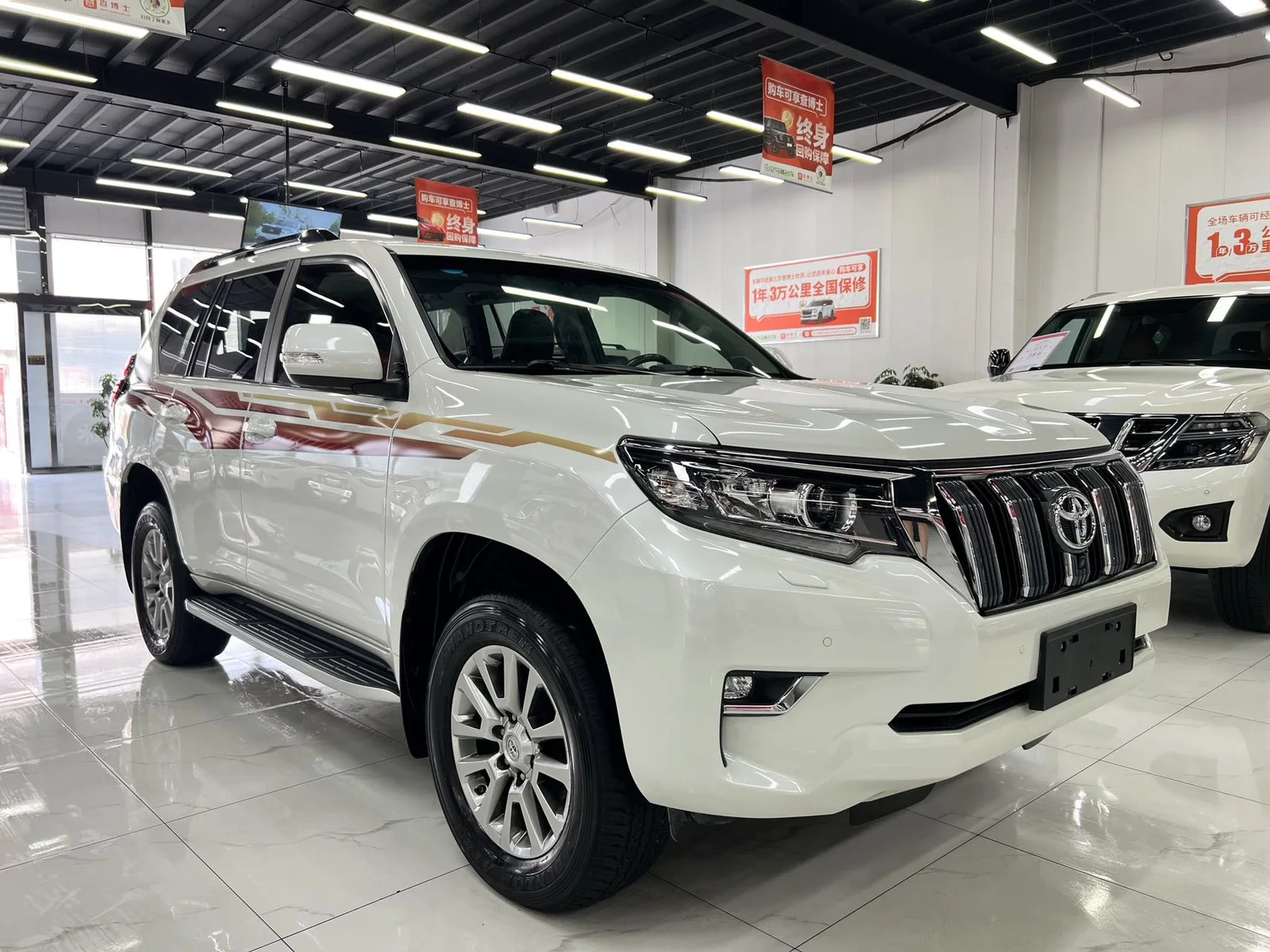 丰田 普拉多 2018款 3.5L 自动VX NAVI (060461) · 实拍 3
