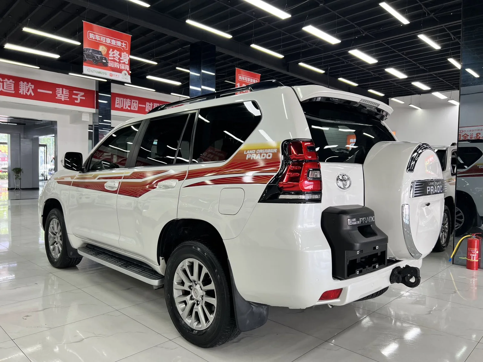丰田 普拉多 2018款 3.5L 自动VX NAVI (060461) · 实拍 4