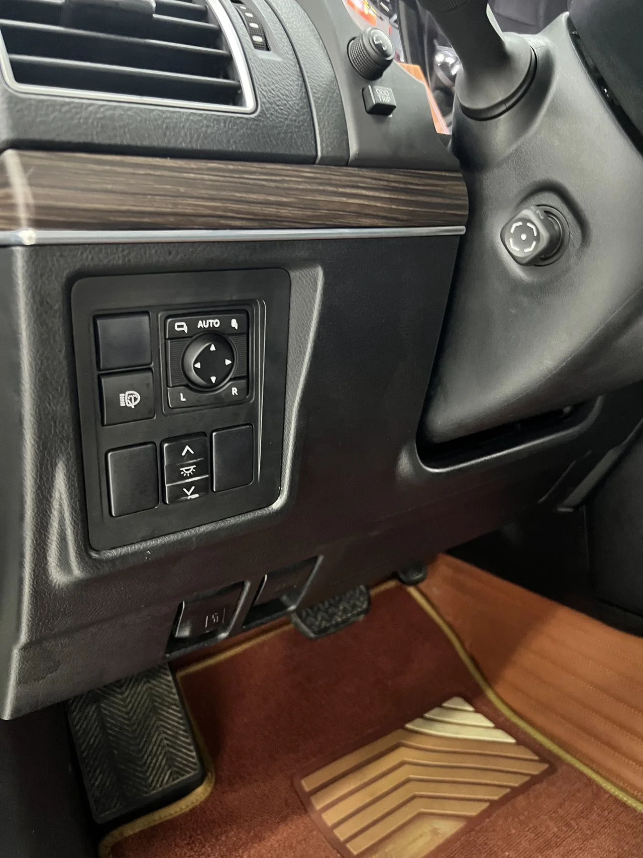 丰田 普拉多 2018款 3.5L 自动VX NAVI (060461) · 实拍 16