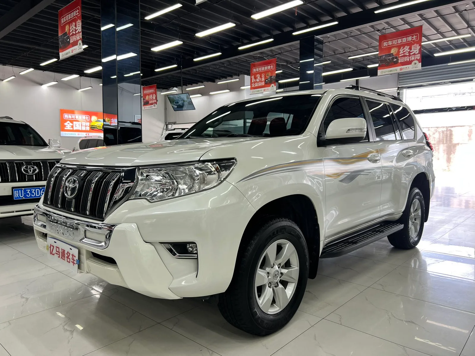 丰田 普拉多(进口) 2019款 2.7L TX-L 九气 外挂 天窗 中东(301815)