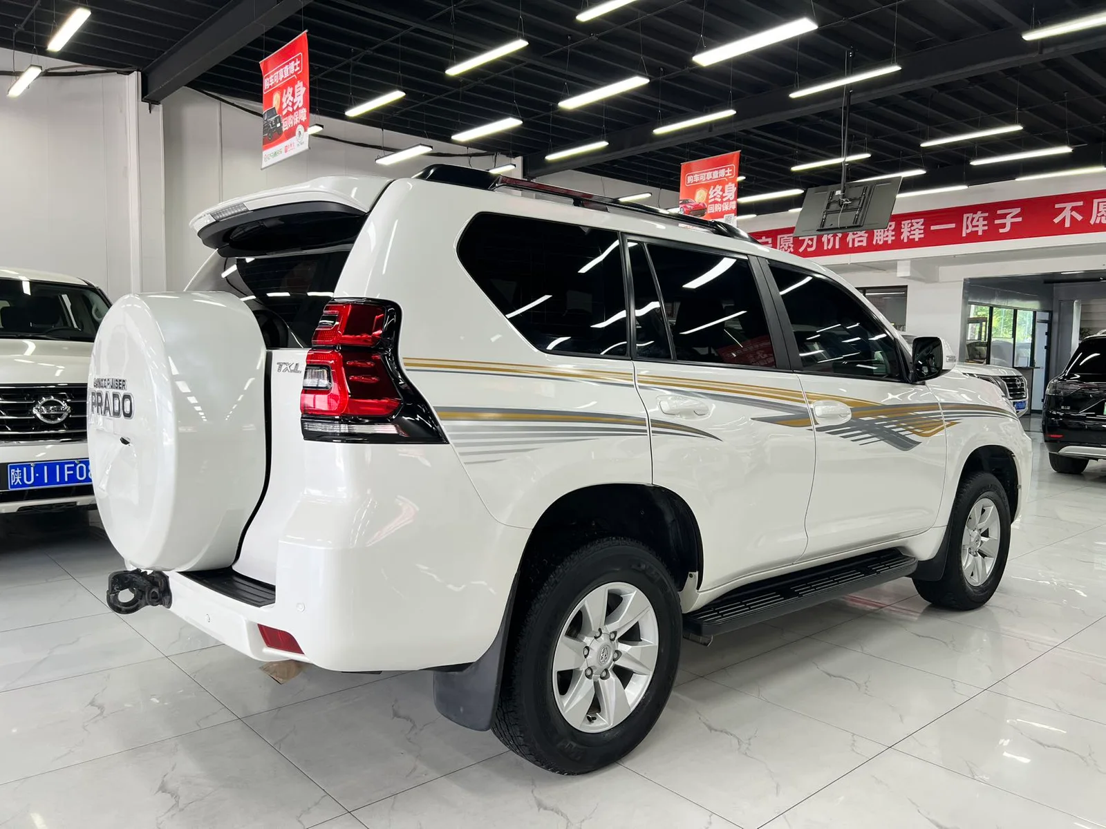 丰田 普拉多(进口) 2019款 2.7L TX-L 九气 外挂 天窗 中东(301815) · 实拍 6