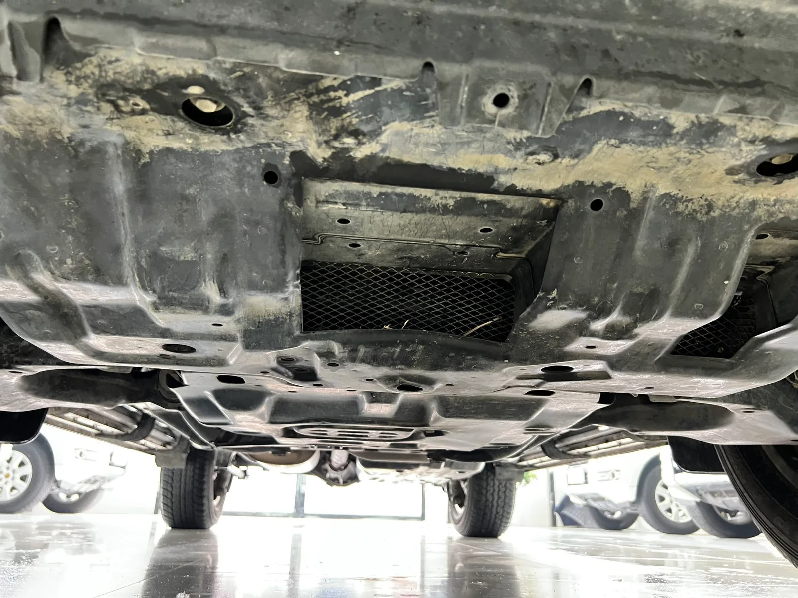 丰田 普拉多(进口) 2018款 4.0L GXR 迪拜版 中东 (082971) · 实拍 2