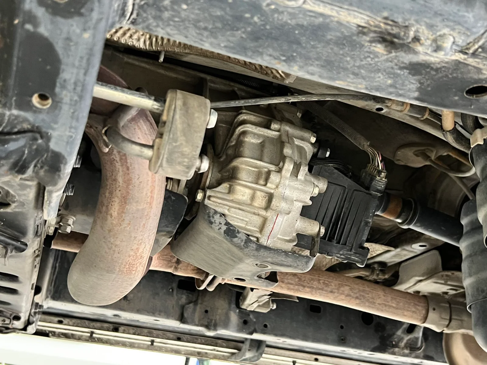 丰田 普拉多(进口) 2018款 4.0L GXR 迪拜版 中东 (082971) · 实拍 3