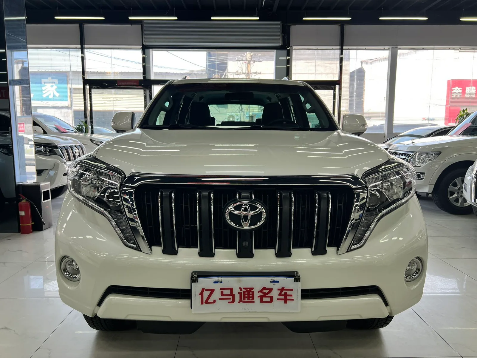 丰田 普拉多 2015款 2.7L 自动标准版 (028472) · 实拍 4