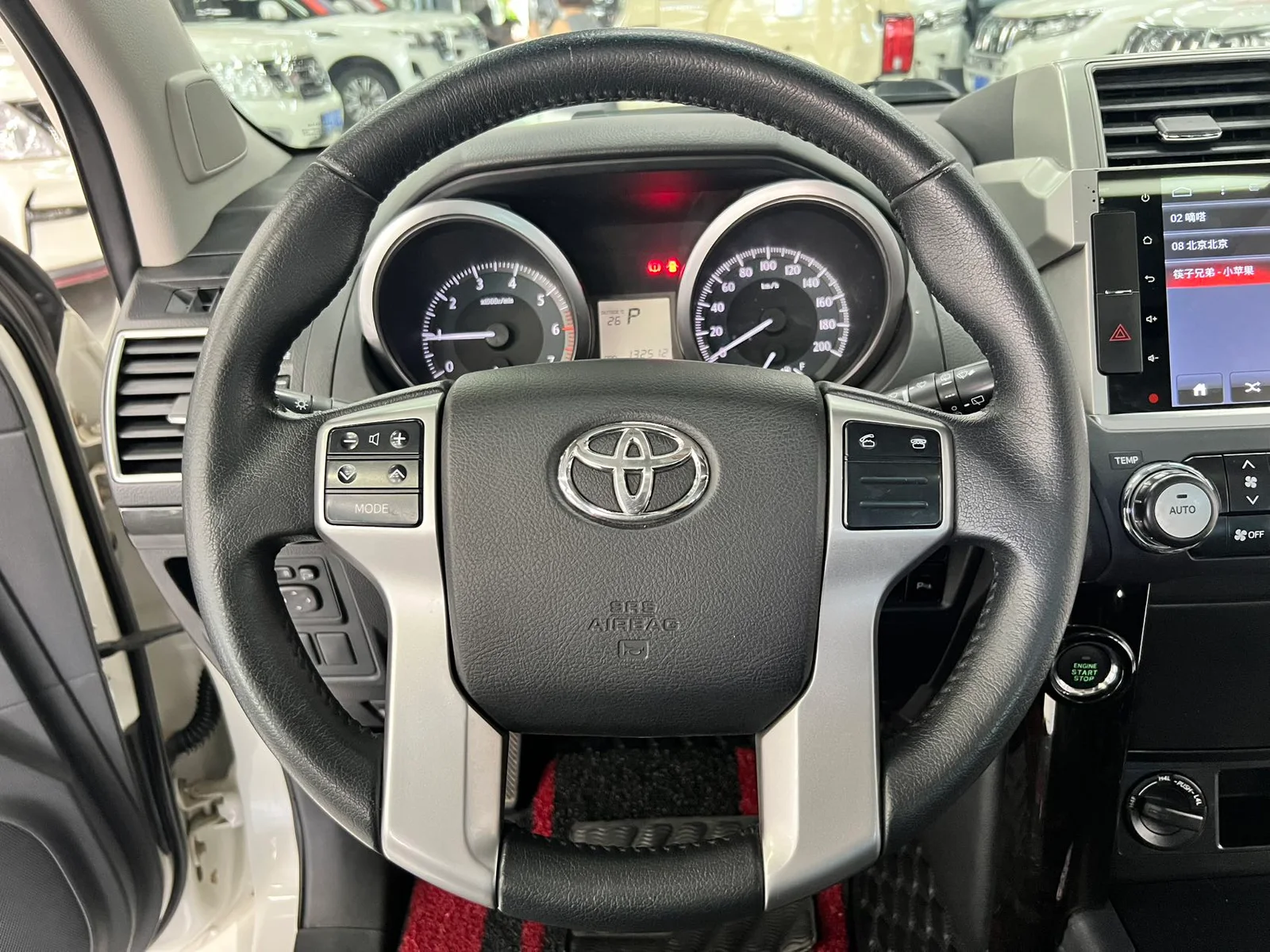 丰田 普拉多 2015款 2.7L 自动标准版 (028472) · 实拍 18