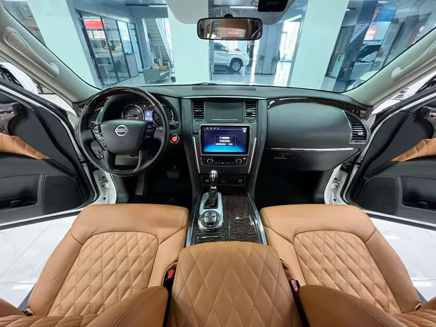 日产 途乐 日产 途乐 2020款 Y62 4.0 XE 中东(302931) · 实拍 9