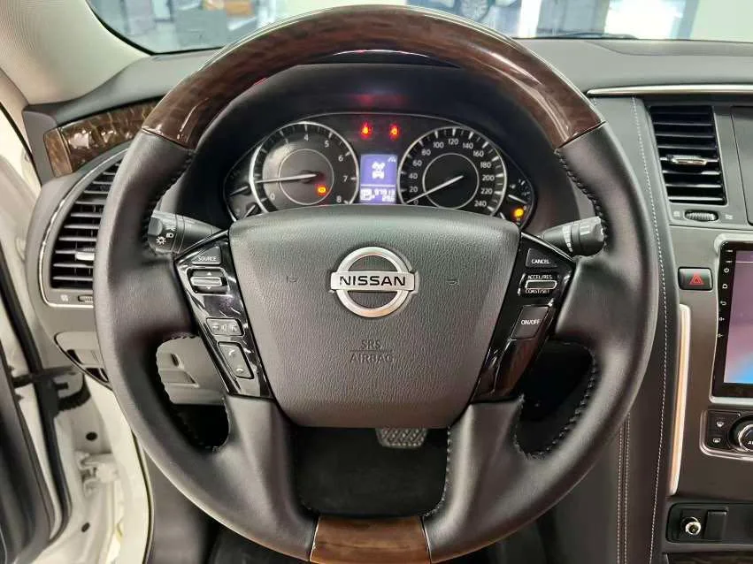 日产 途乐 日产 途乐 2020款 Y62 4.0 XE 中东(302931) · 实拍 10